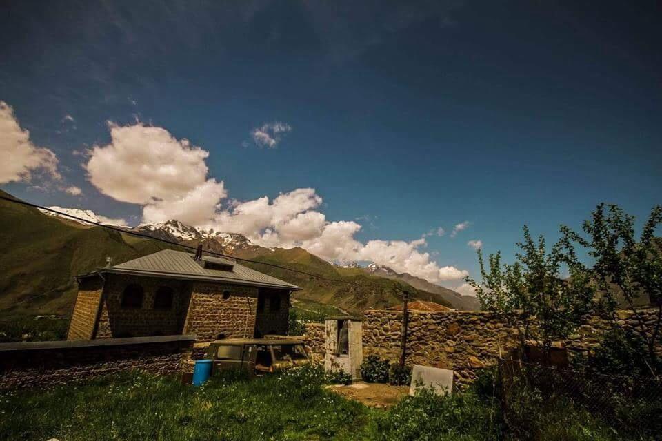 Guest House Elguja Qushashvili Kazbegi Exterior foto